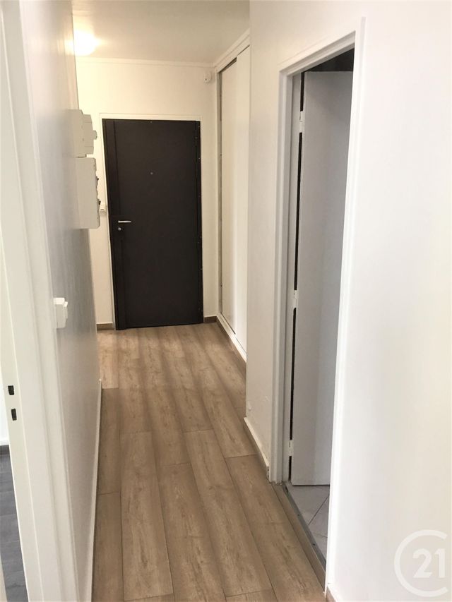 Appartement F3 à louer - 3 pièces - 54.51 m2 - VILLEJUIF - 94 - ILE-DE-FRANCE - Century 21 K.B. Immobilier