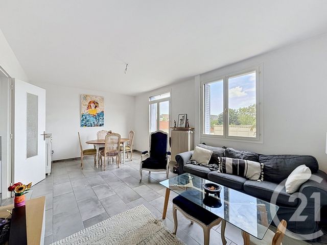maison à vendre - 5 pièces - 72.0 m2 - VITRY SUR SEINE - 94 - ILE-DE-FRANCE - Century 21 K.B. Immobilier