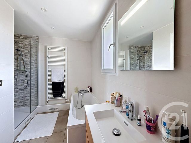 maison à vendre - 5 pièces - 72.0 m2 - VITRY SUR SEINE - 94 - ILE-DE-FRANCE - Century 21 K.B. Immobilier
