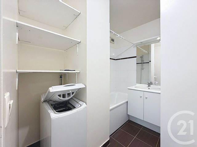 Appartement T2 à vendre - 2 pièces - 31.8 m2 - VILLEJUIF - 94 - ILE-DE-FRANCE - Century 21 K.B. Immobilier