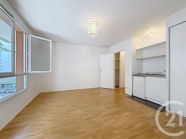 Appartement T2 à vendre - 2 pièces - 31.8 m2 - VILLEJUIF - 94 - ILE-DE-FRANCE - Century 21 K.B. Immobilier