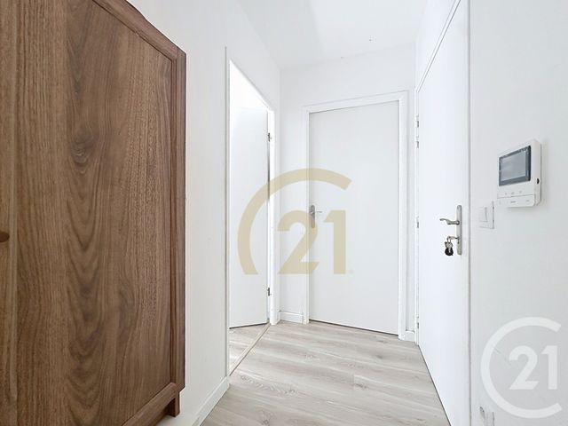 Appartement F3 à vendre - 3 pièces - 56.0 m2 - VILLEJUIF - 94 - ILE-DE-FRANCE - Century 21 K.B. Immobilier