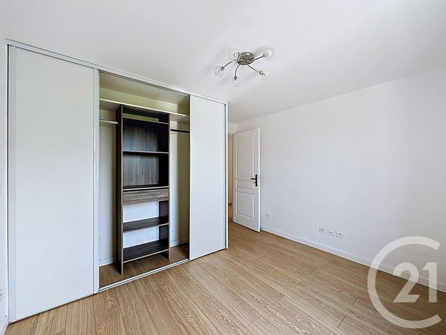 Appartement F3 à vendre - 3 pièces - 63.23 m2 - VILLEJUIF - 94 - ILE-DE-FRANCE - Century 21 K.B. Immobilier