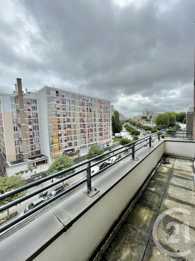 Appartement F4 à louer - 4 pièces - 77.86 m2 - VILLEJUIF - 94 - ILE-DE-FRANCE - Century 21 K.B. Immobilier