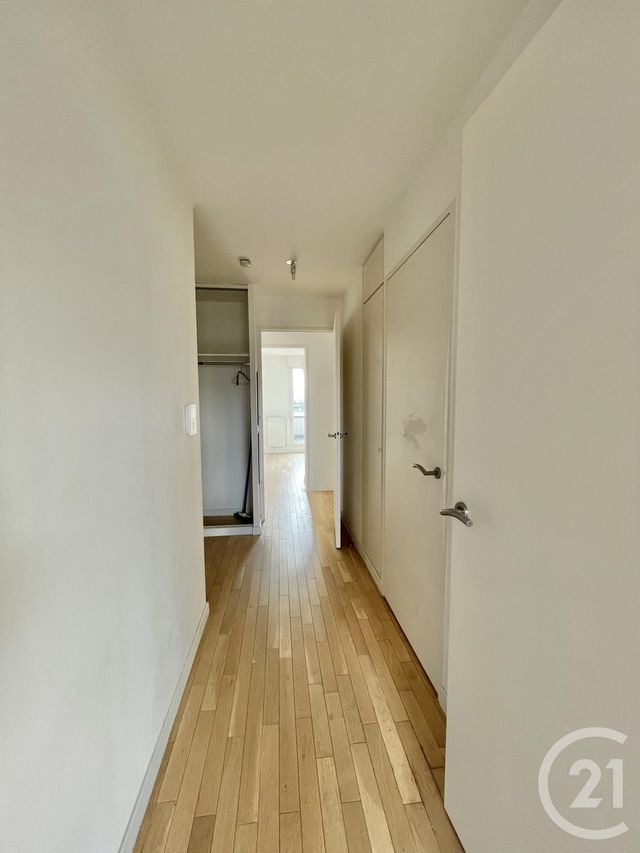 Appartement F4 à louer - 4 pièces - 77.86 m2 - VILLEJUIF - 94 - ILE-DE-FRANCE - Century 21 K.B. Immobilier