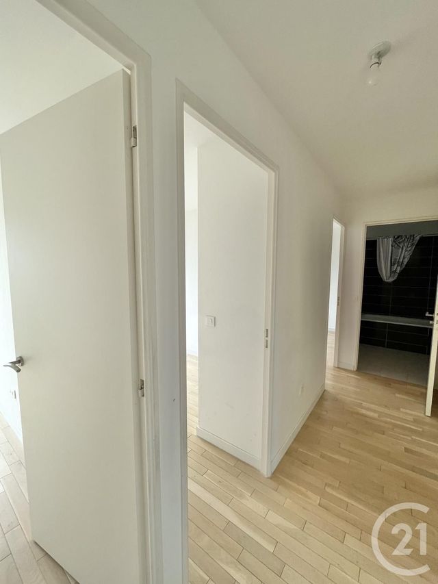 Appartement F4 à louer - 4 pièces - 77.86 m2 - VILLEJUIF - 94 - ILE-DE-FRANCE - Century 21 K.B. Immobilier