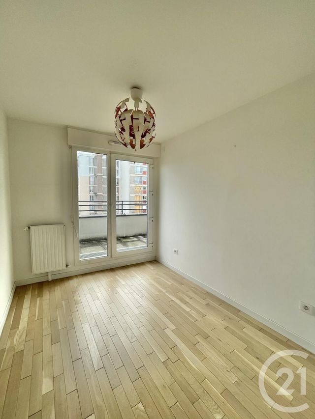 Appartement F4 à louer - 4 pièces - 77.86 m2 - VILLEJUIF - 94 - ILE-DE-FRANCE - Century 21 K.B. Immobilier