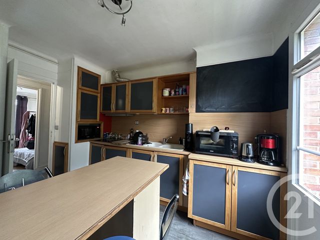 Appartement F2 à louer - 2 pièces - 43.92 m2 - VILLEJUIF - 94 - ILE-DE-FRANCE - Century 21 K.B. Immobilier