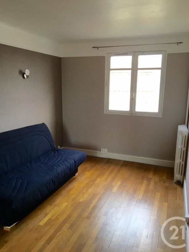 Appartement F2 à louer - 2 pièces - 43.92 m2 - VILLEJUIF - 94 - ILE-DE-FRANCE - Century 21 K.B. Immobilier