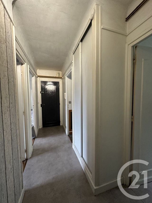 Appartement F2 à louer - 2 pièces - 43.92 m2 - VILLEJUIF - 94 - ILE-DE-FRANCE - Century 21 K.B. Immobilier