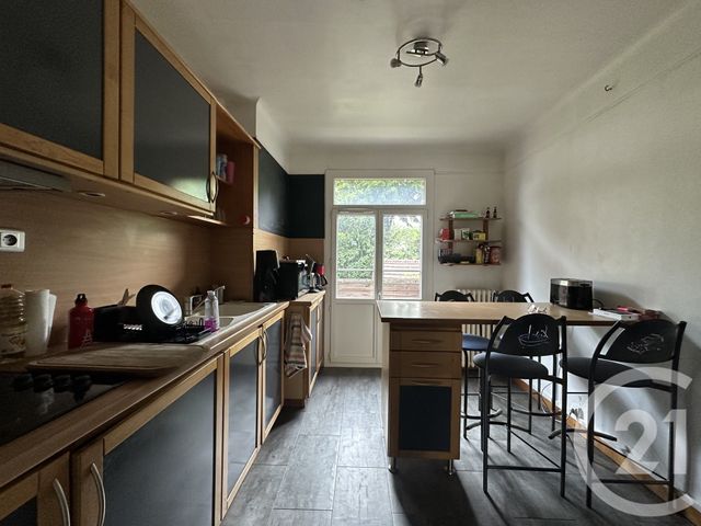 Appartement F2 à louer - 2 pièces - 43.92 m2 - VILLEJUIF - 94 - ILE-DE-FRANCE - Century 21 K.B. Immobilier