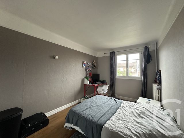 Appartement F2 à louer - 2 pièces - 43.92 m2 - VILLEJUIF - 94 - ILE-DE-FRANCE - Century 21 K.B. Immobilier