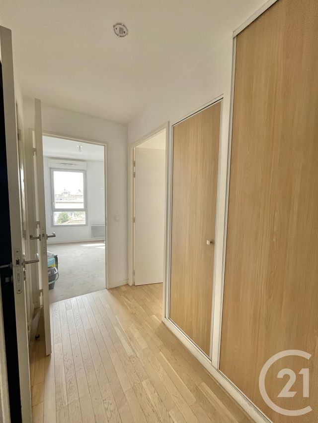 Appartement F3 à louer - 3 pièces - 61.1 m2 - VILLEJUIF - 94 - ILE-DE-FRANCE - Century 21 K.B. Immobilier