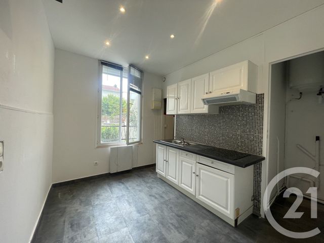 Appartement F1 à louer - 1 pièce - 35.34 m2 - VILLEJUIF - 94 - ILE-DE-FRANCE - Century 21 K.B. Immobilier