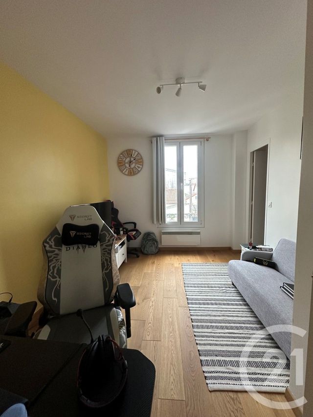 Appartement F2 à louer - 2 pièces - 36.08 m2 - VILLEJUIF - 94 - ILE-DE-FRANCE - Century 21 K.B. Immobilier