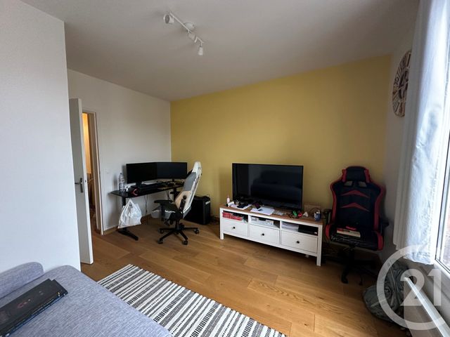 Appartement F2 à louer - 2 pièces - 36.08 m2 - VILLEJUIF - 94 - ILE-DE-FRANCE - Century 21 K.B. Immobilier