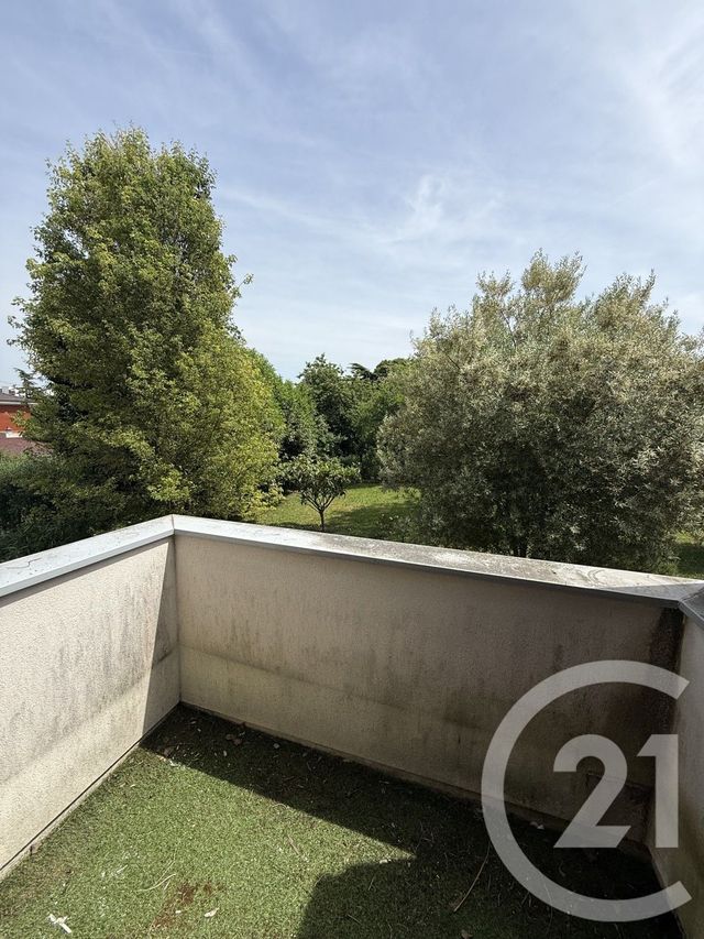 Appartement F2 à louer - 2 pièces - 38.25 m2 - VITRY SUR SEINE - 94 - ILE-DE-FRANCE - Century 21 K.B. Immobilier