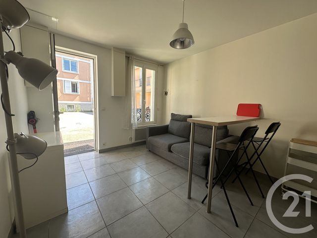Appartement F2 à louer - 2 pièces - 25.62 m2 - VILLEJUIF - 94 - ILE-DE-FRANCE - Century 21 K.B. Immobilier