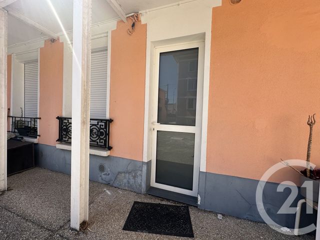 Appartement F2 à louer - 2 pièces - 25.62 m2 - VILLEJUIF - 94 - ILE-DE-FRANCE - Century 21 K.B. Immobilier