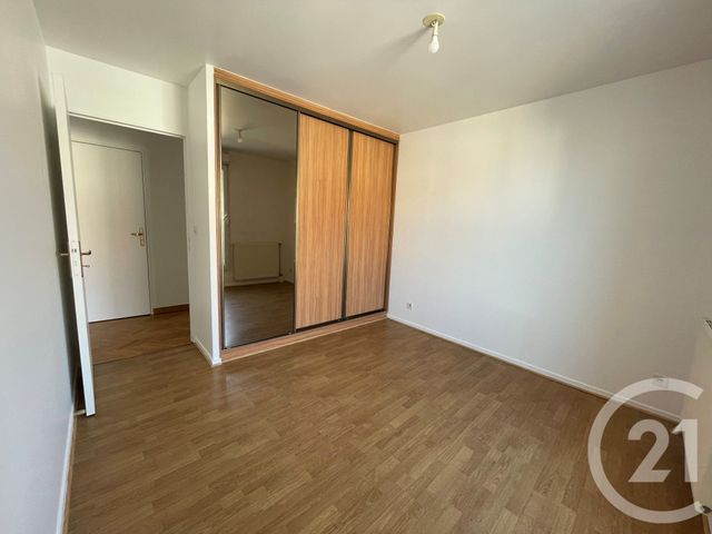 Appartement F3 à louer - 3 pièces - 61.26 m2 - VILLEJUIF - 94 - ILE-DE-FRANCE - Century 21 K.B. Immobilier