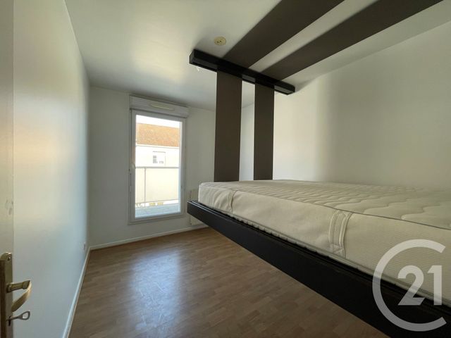 Appartement F3 à louer - 3 pièces - 61.26 m2 - VILLEJUIF - 94 - ILE-DE-FRANCE - Century 21 K.B. Immobilier