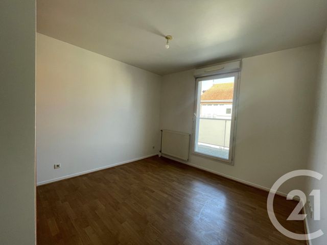 Appartement F3 à louer - 3 pièces - 61.26 m2 - VILLEJUIF - 94 - ILE-DE-FRANCE - Century 21 K.B. Immobilier