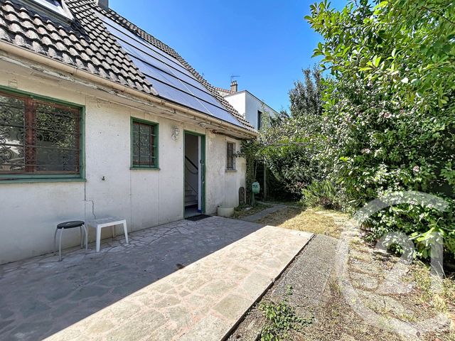 maison à vendre - 6 pièces - 137.96 m2 - VILLEJUIF - 94 - ILE-DE-FRANCE - Century 21 K.B. Immobilier