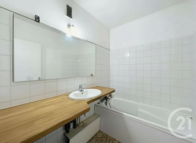 Appartement F3 à vendre - 3 pièces - 66.48 m2 - CACHAN - 94 - ILE-DE-FRANCE - Century 21 K.B. Immobilier