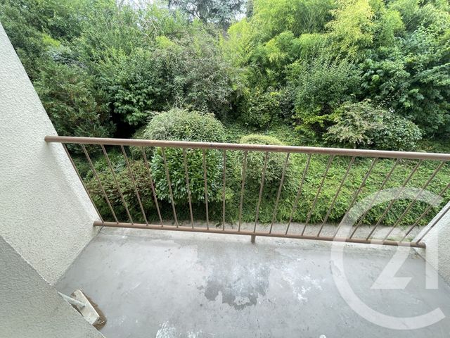 Appartement à louer - 2 pièces - 39.42 m2 - VILLEJUIF - 94 - ILE-DE-FRANCE - Century 21 K.B. Immobilier