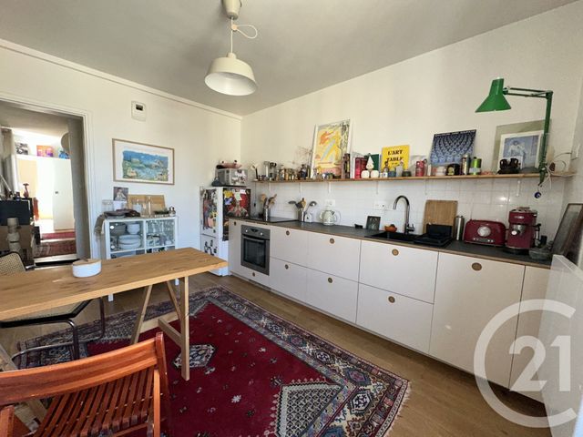 Appartement à louer - 2 pièces - 45.83 m2 - VILLEJUIF - 94 - ILE-DE-FRANCE - Century 21 K.B. Immobilier