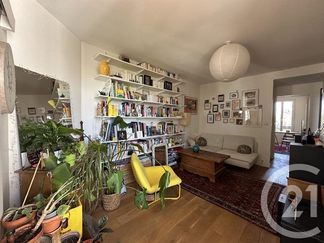 Appartement à louer - 2 pièces - 45.83 m2 - VILLEJUIF - 94 - ILE-DE-FRANCE - Century 21 K.B. Immobilier