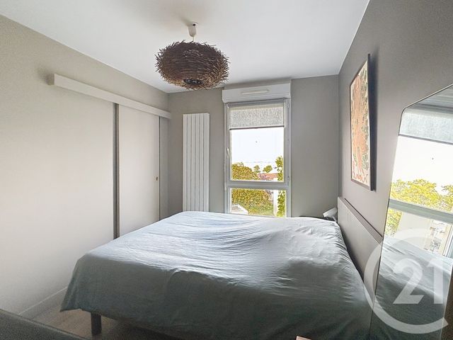 Appartement à vendre - 3 pièces - 56.58 m2 - VILLEJUIF - 94 - ILE-DE-FRANCE - Century 21 K.B. Immobilier