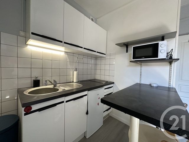 Appartement Studio à louer - 1 pièce - 16.17 m2 - VILLEJUIF - 94 - ILE-DE-FRANCE - Century 21 K.B. Immobilier