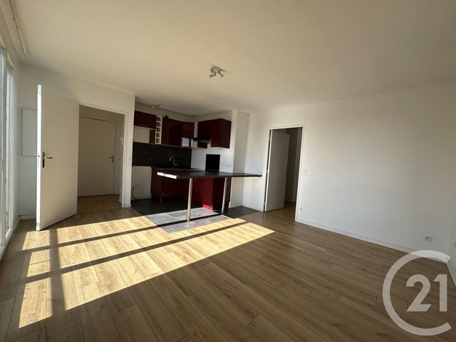 Appartement à louer - 2 pièces - 38.79 m2 - VILLEJUIF - 94 - ILE-DE-FRANCE - Century 21 K.B. Immobilier