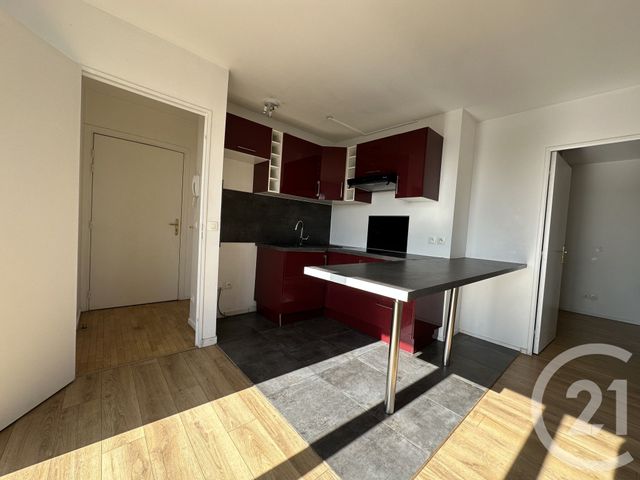 Appartement à louer - 2 pièces - 38.79 m2 - VILLEJUIF - 94 - ILE-DE-FRANCE - Century 21 K.B. Immobilier