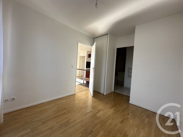 Appartement à louer - 2 pièces - 38.79 m2 - VILLEJUIF - 94 - ILE-DE-FRANCE - Century 21 K.B. Immobilier