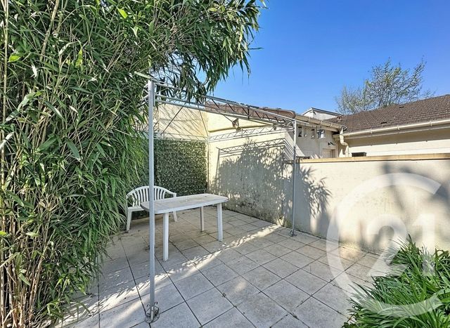 maison à vendre - 6 pièces - 105.66 m2 - VILLEJUIF - 94 - ILE-DE-FRANCE - Century 21 K.B. Immobilier