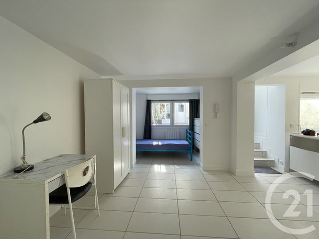 Appartement Studio à louer - 1 pièce - 27.2 m2 - ARCUEIL - 94 - ILE-DE-FRANCE - Century 21 K.B. Immobilier