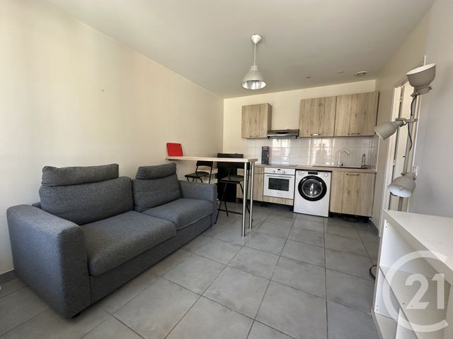 Appartement F2 à louer - 2 pièces - 25.62 m2 - VILLEJUIF - 94 - ILE-DE-FRANCE - Century 21 K.B. Immobilier