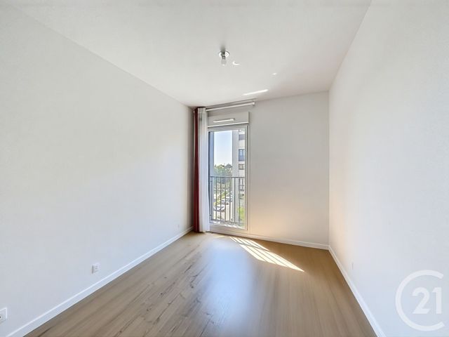 Appartement T3 à vendre - 3 pièces - 63.8 m2 - VILLEJUIF - 94 - ILE-DE-FRANCE - Century 21 K.B. Immobilier