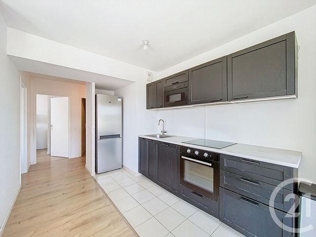 Appartement T3 à vendre - 3 pièces - 63.8 m2 - VILLEJUIF - 94 - ILE-DE-FRANCE - Century 21 K.B. Immobilier