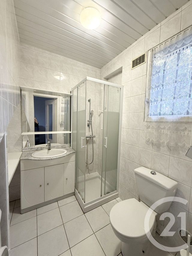Appartement F1 à louer - 1 pièce - 19.85 m2 - VITRY SUR SEINE - 94 - ILE-DE-FRANCE - Century 21 K.B. Immobilier