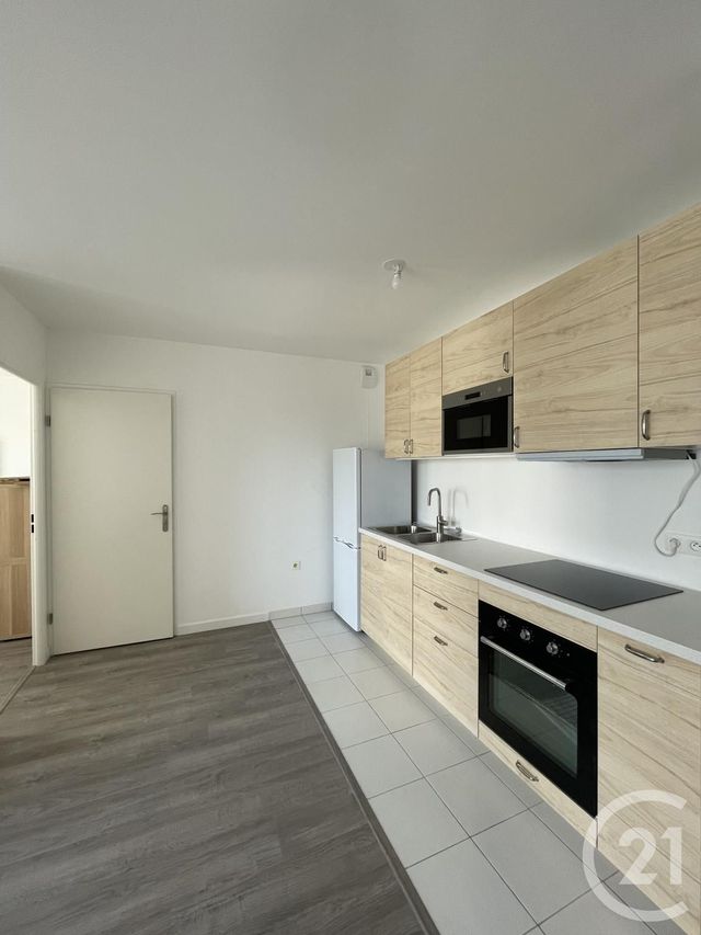Appartement F2 à louer - 2 pièces - 39.42 m2 - VILLEJUIF - 94 - ILE-DE-FRANCE - Century 21 K.B. Immobilier