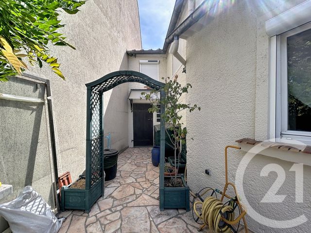 maison à vendre - 5 pièces - 103.0 m2 - VILLEJUIF - 94 - ILE-DE-FRANCE - Century 21 K.B. Immobilier