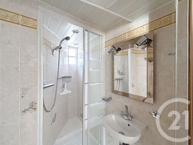 maison à vendre - 5 pièces - 103.0 m2 - VILLEJUIF - 94 - ILE-DE-FRANCE - Century 21 K.B. Immobilier
